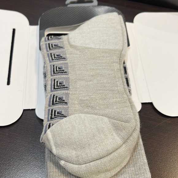 Sockwell men’s Cubist merino wool socks in barley - Picture 5 of 8